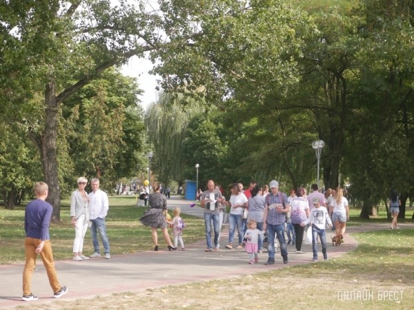 Врач объяснил, действительно ли нужно проходить 10 тысяч шагов в день Врач объяснил, действительно ли нужно проходить 10 тысяч шагов в день