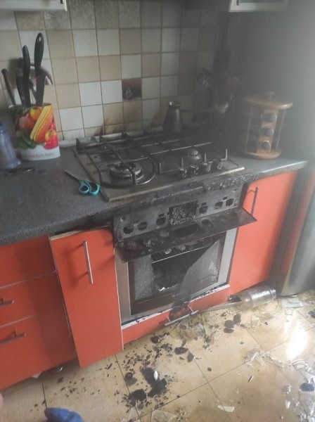 Короткое замыкание духовки стало причиной пожара в одной из квартир Пинска Короткое замыкание духовки стало причиной пожара в одной из квартир Пинска