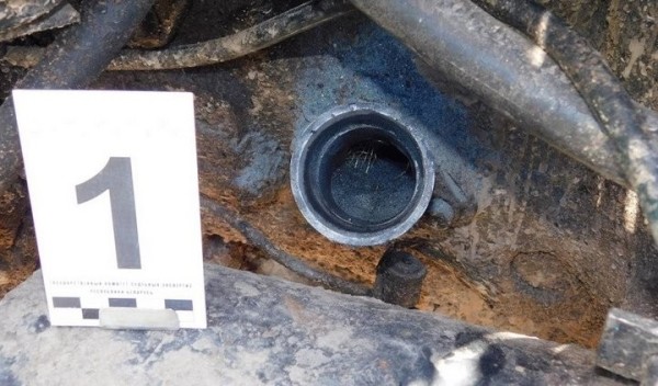 Обиженный пенсионер насыпал наждачной пыли в двигатель чужого трактора, что вывело тот из строя Обиженный пенсионер насыпал наждачной пыли в двигатель чужого трактора, что вывело тот из строя