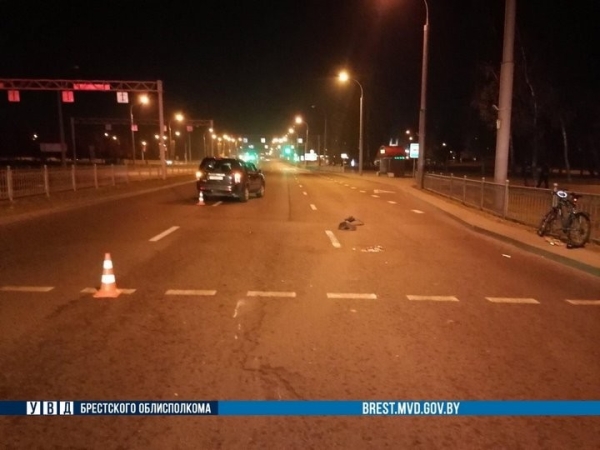 В Бресте на ул. Зубачёва сбили велосипедистку В Бресте на ул. Зубачёва сбили велосипедистку