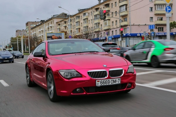 Минская «Барби» на розовом BMW 6-series: «Плёнка обошлась в $1 000, и я ждала её месяц» Минская «Барби» на розовом BMW 6-series: «Плёнка обошлась в $1 000, и я ждала её месяц»