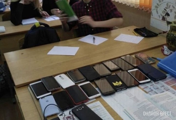 Эксперт назвала факторы, влияющие на износ аккумулятора смартфона