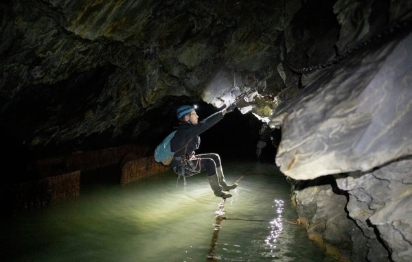 Открылся самый глубокий отель в мире. Номера расположены на отметке 419 метров под землей Открылся самый глубокий отель в мире. Номера расположены на отметке 419 метров под землей